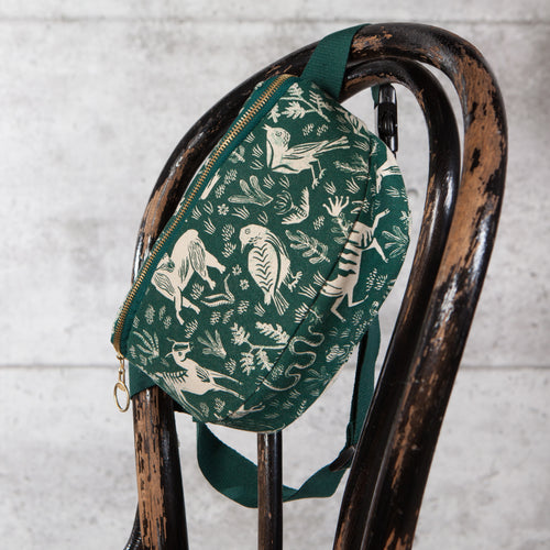 boundless hip bag green with animal prints 