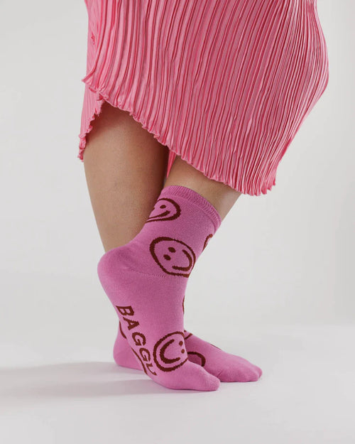 extra pink happy socks with smiley face