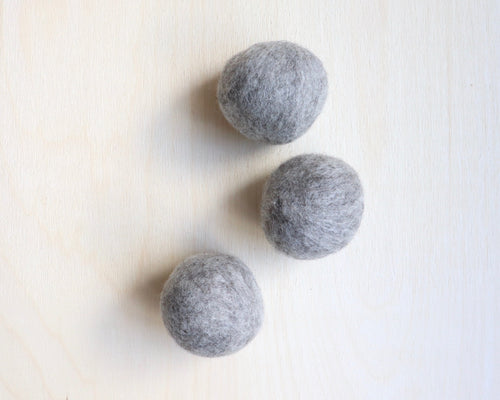eco friendly and compostable wool dryer balls 